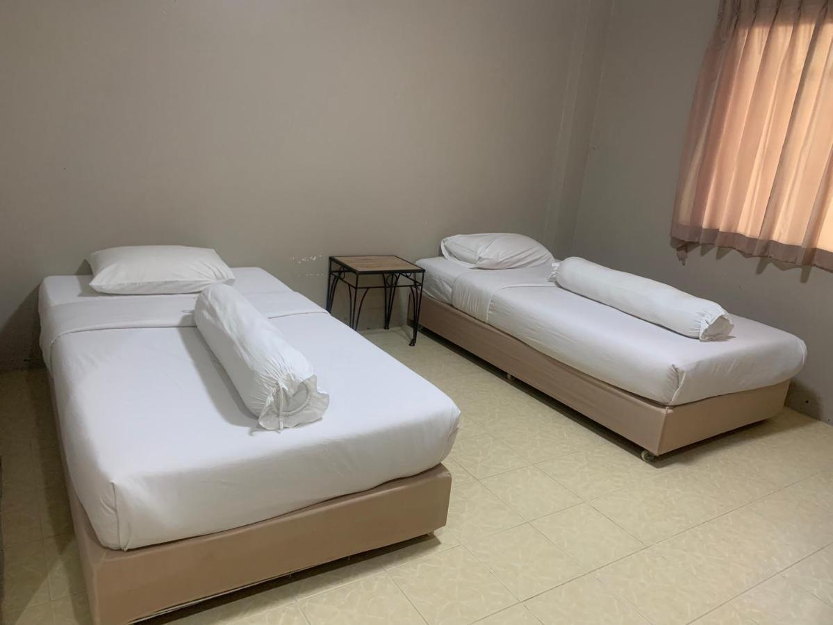 Lithai Guesthouse Phitsanulok Ngoại thất bức ảnh