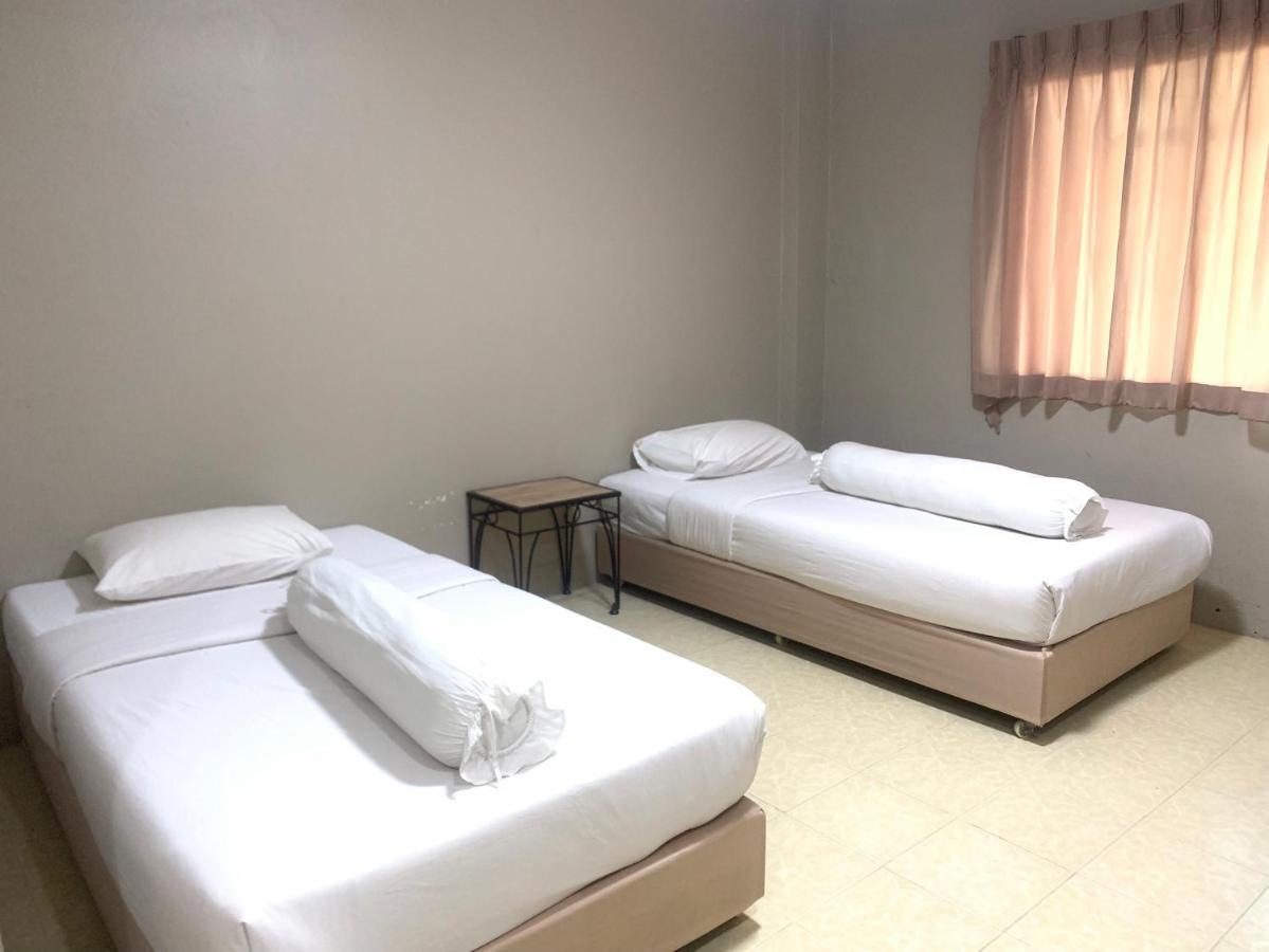 Lithai Guesthouse Phitsanulok Ngoại thất bức ảnh